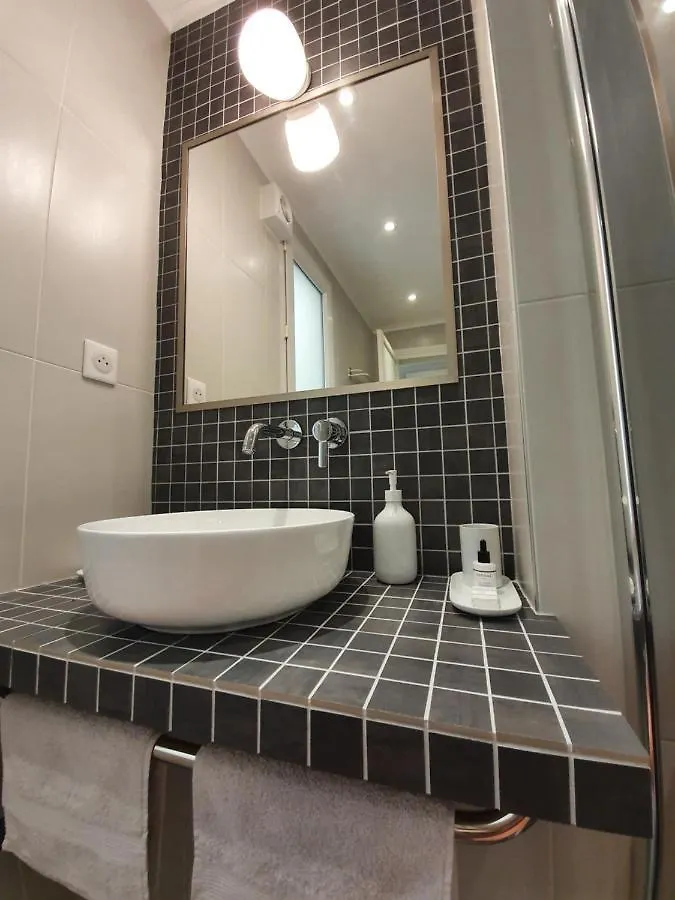 Chez Pepe Merle - Chambres D'Hotes Au Coeur De Paris 0*,  France