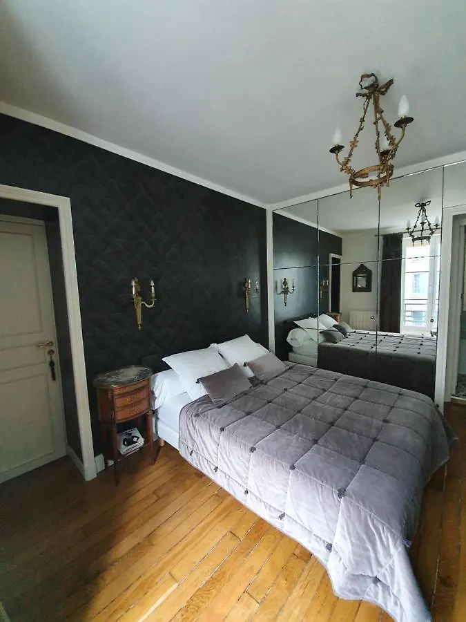 Chez Pepe Merle - Chambres D'Hotes Au Coeur De Paris