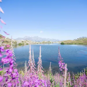 villages-clubs-du-soleil-en-oisans.hotels-rhonealpes.com/