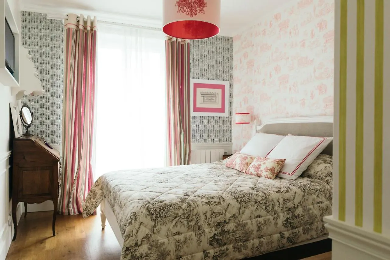Chez Pepe Merle - Chambres D'Hotes Au Coeur De Paris