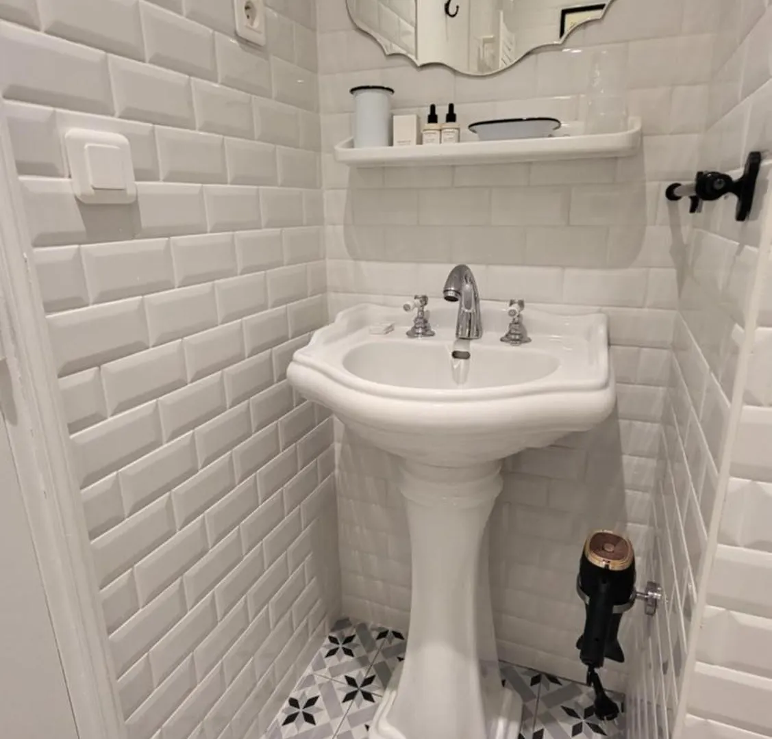 Oda ve Kahvaltı Chez Pepe Merle - Chambres D'Hotes Au Coeur De Paris